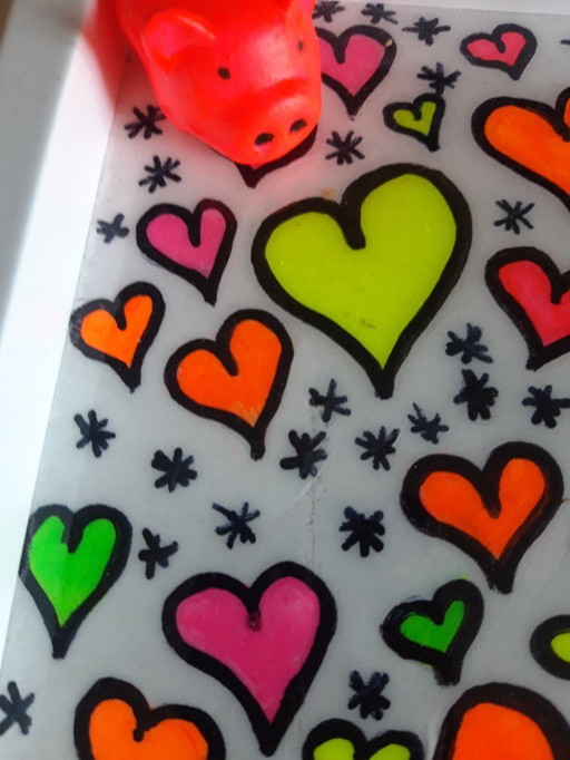 Fluorescent hearts