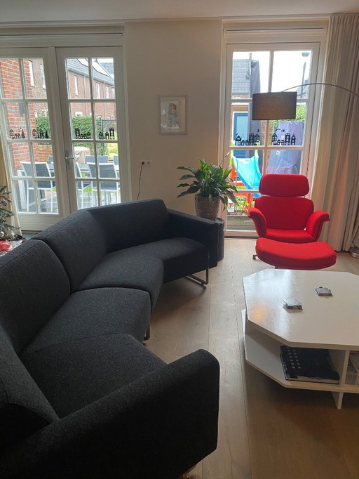 Artifort More Mare Sofa. Einzigartiges Modell. Muss neu gepolstert werden.