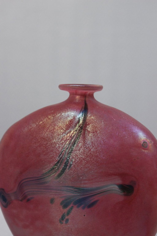 Michèle Luzoro in Biot, iridescent glass lentil vase, 1984