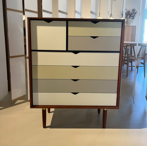 Andersen S8 wall cabinet