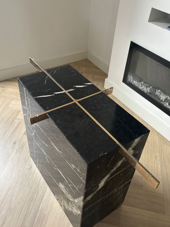 Image 1 of Table de salle à manger vintage Artedi en marbre noir