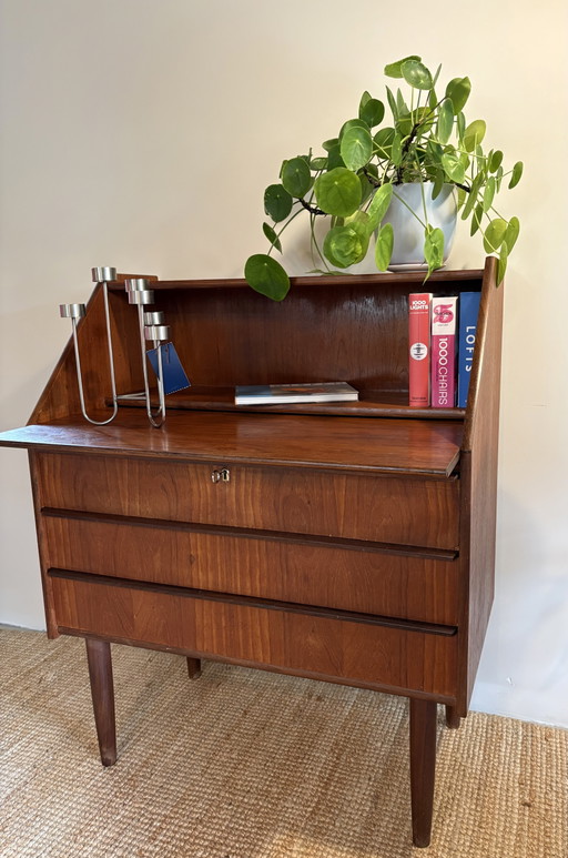 Scrivania con cassettiera Hanbjerg Møbelfabrik