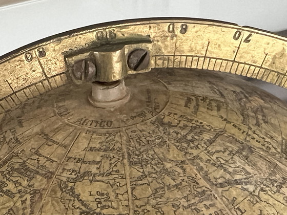 Image 1 of Faustino Paluzie, Globo della fine del XIX secolo, Stucco, Altezza 35 cm