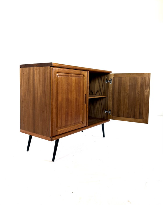 Image 1 of Pensile vintage in teak, Dyrlund '80