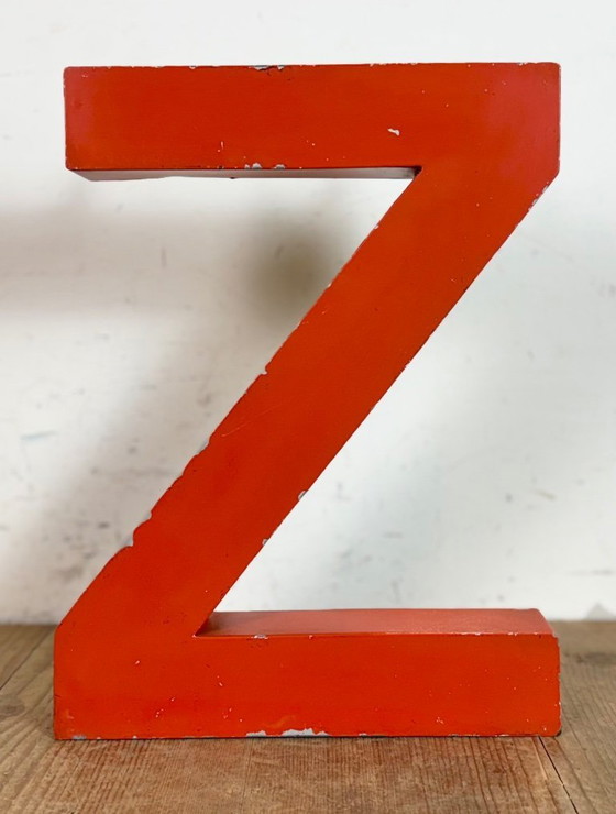 Image 1 of Lettera Z in ferro rosso vintage, anni '70