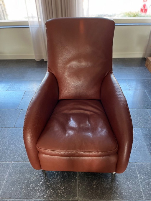 2 cómodos sillones de cuero