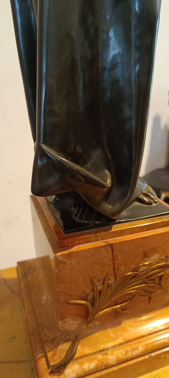 Image 1 of Brons van Edmond Le Fever