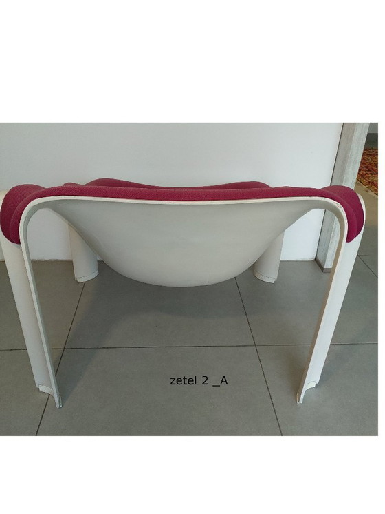 Image 1 of Two original ARTIFORT F300 chairs, designed by Pierre Paulin