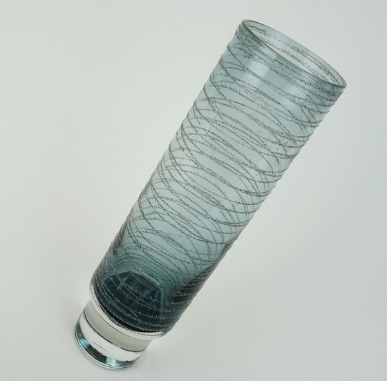 Image 1 of Elegante jarrón de cristal moderno de mediados de siglo con decoración de hilo, años 60 y 70.