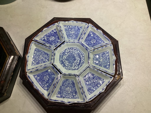 Set di porcellana Horse deuvré in scatola laccata