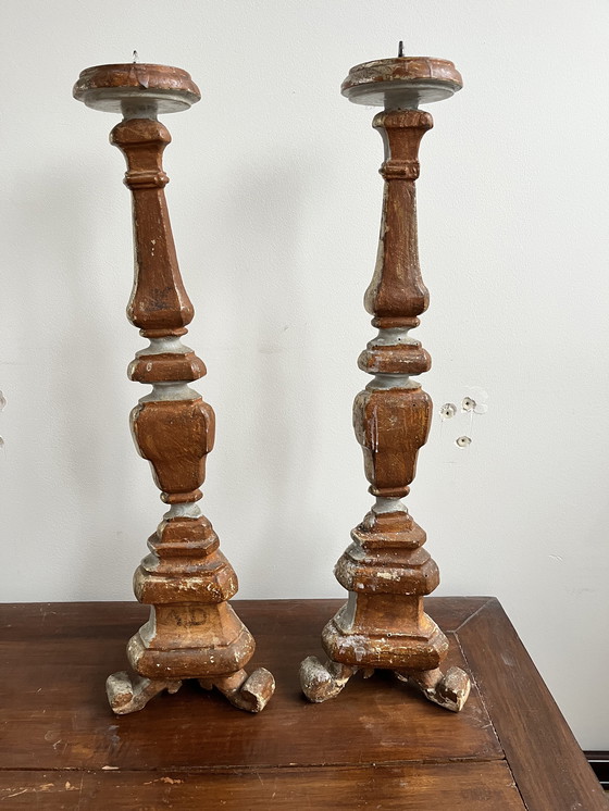 Image 1 of Par de candelabros de altar franceses antiguos