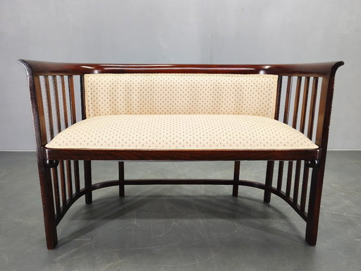 Toegeschreven aan Josef Hoffmann: Beukenhouten sofa, Weense Secession, jaren 1920
