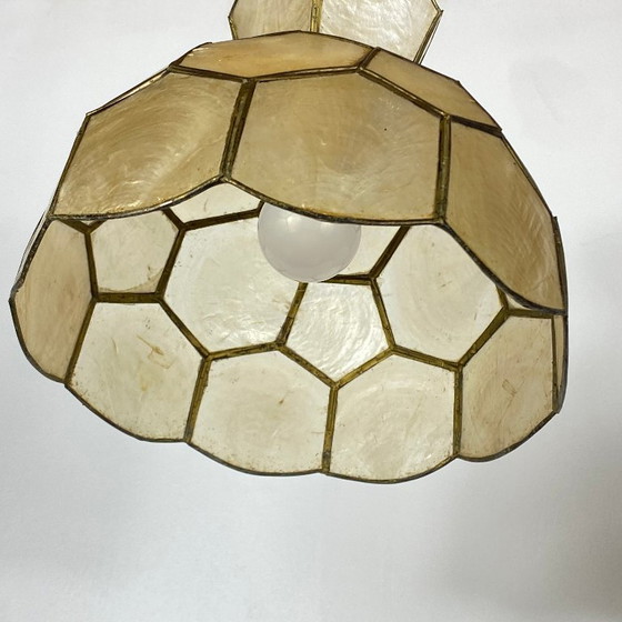 Pair of Capiz Pearl Pendant Lights, 1950s – Pendant lamps, Stone (photo 6 of 9)