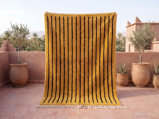 Handwoven natural wool rug, traditional technique, 2.5 x 1.5 m