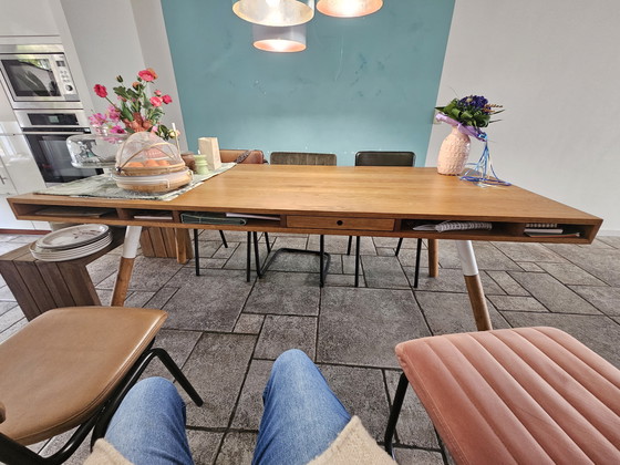 Image 1 of Table à manger séparée pouvant accueillir 6 à 8 personnes