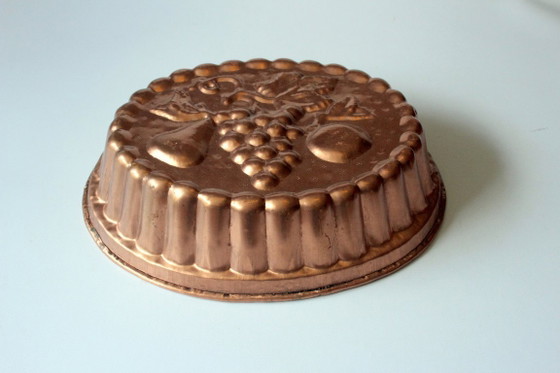 Large Copper Baking Mold with Hanging Hook from the 1960s - jelly mould, Decorative Objects, Metal, Red (photo 3 of 10)