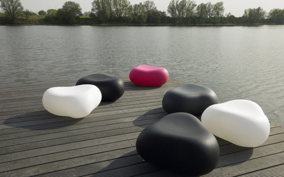 Image 1 of FEEK Karim Rashid pebbles tuinzitjes