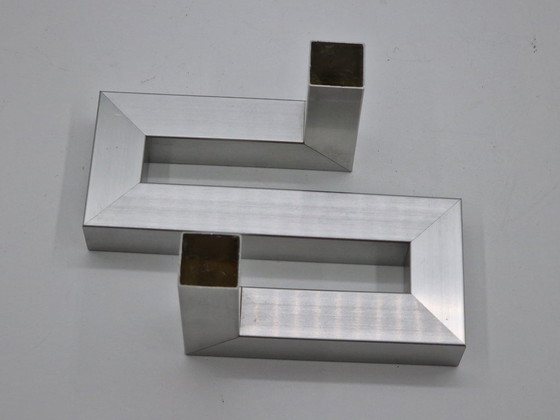 Image 1 of Candelabro de diseño que incluye velas a juego marcadas "Amabient"