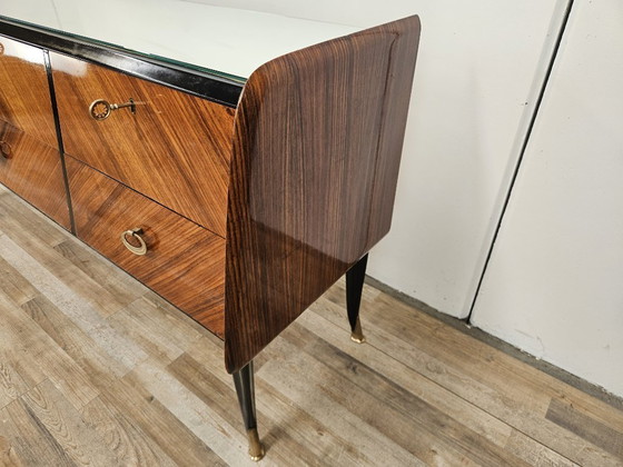 Image 1 of Commode en acajou du Mid Century des années 1950 avec miroir