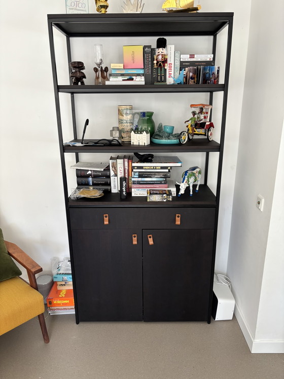 Bodilson Strong - Elegante mueble negro – Librerías, Other (photo 3 of 10)