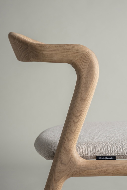 1 chaise en chêne japonais avec revêtement en tissu (fait à la main !)