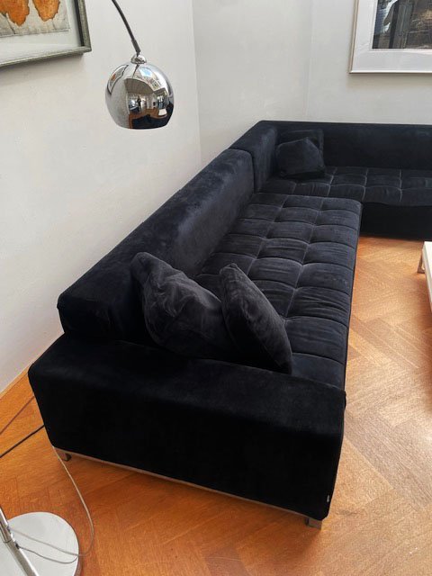 Image 1 of 2 x Un divano Zanotta Alfa, un divano dritto e un divano angolare