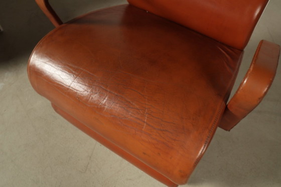 Pair of sculptural cognac leather armchairs, 1970s – Metal (photo 11 of 15)