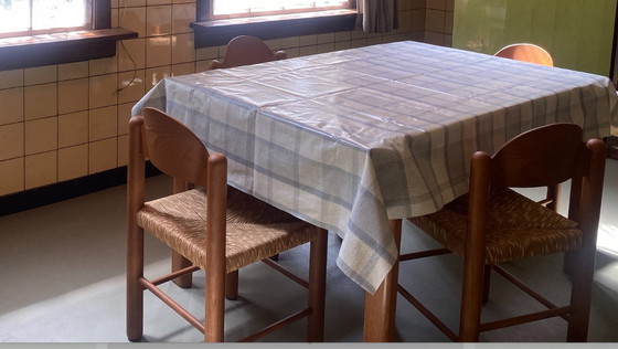 Image 1 of Set di quattro sedie da pranzo, in legno di frassino e paglia, Italia, anni '70.