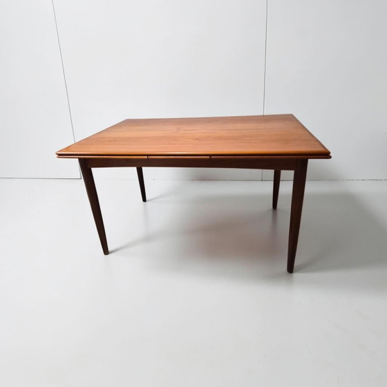 Mid-Century Teak Extendable Dining Table, Danish Design, 1960s – Wood (photo 6 of 14)