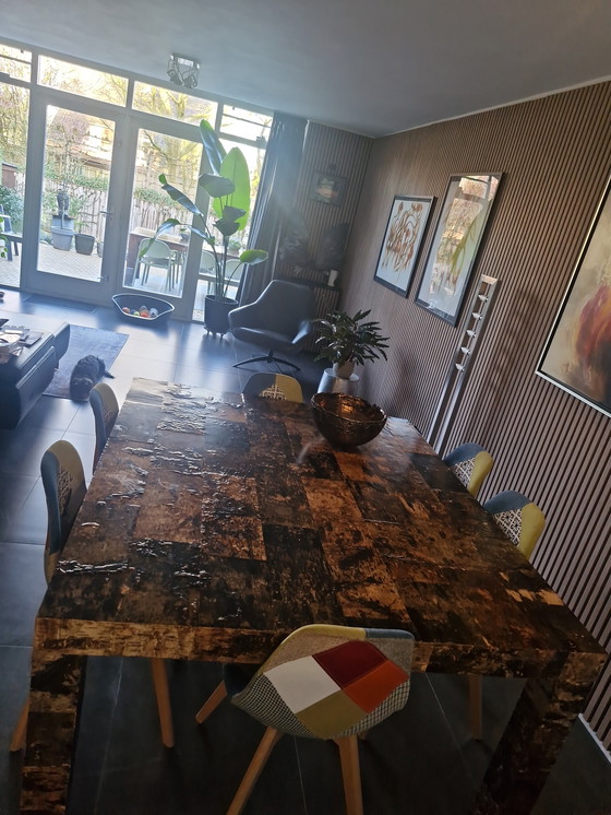 Image 1 of Esstisch mit Birkenrindenintarsien