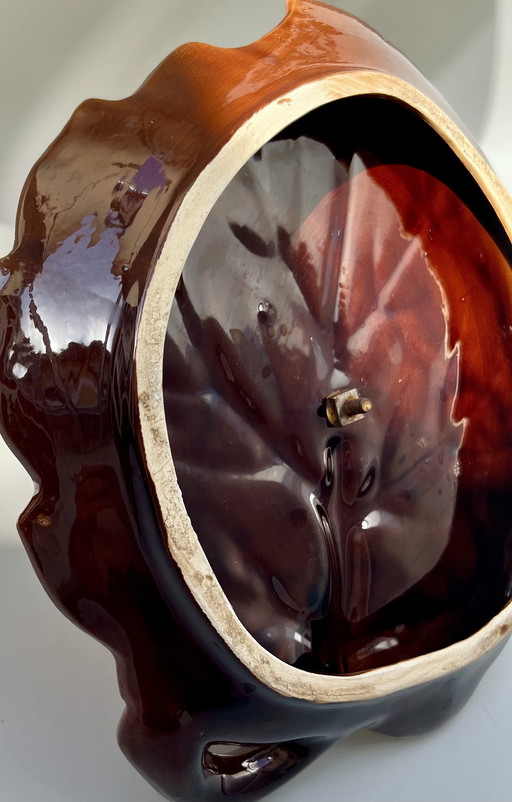 Bandeja vintage de pared o de servir con forma de hoja y asa de metal (años 60)