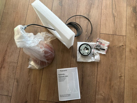 Foscarini Aplomb Lampe in Rosso Mattone / Ziegelrot – Pendelleuchten, Kunststoff, Stein (photo 4 of 10)