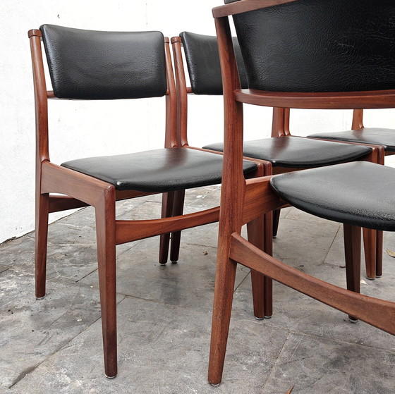 Image 1 of Ensemble de 4 chaises de salle à manger vintage