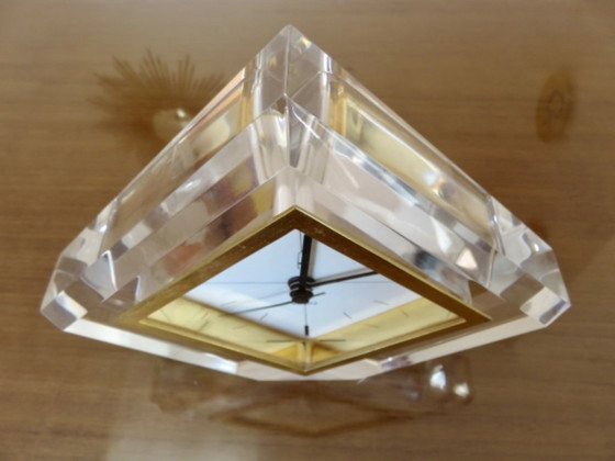 Image 1 of Grote schoorsteenklok, lucite en messing, Frankrijk, 1970