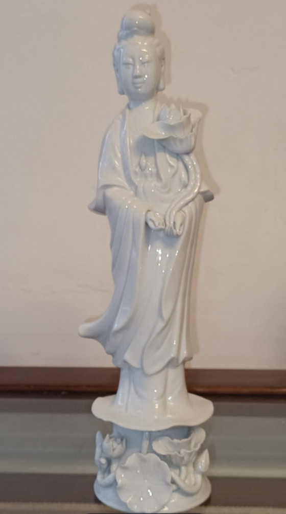 Image 1 of Statue Guanyin Vintage Blanc de Chine impeccable (30 cm) - État neuf des années 1960/1970