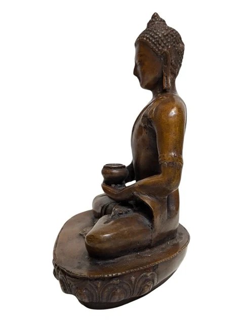 Buda himalayo de bronce en pose de meditación con patra – Siglo XVII – Esculturas, Bronze (photo 5 of 9)