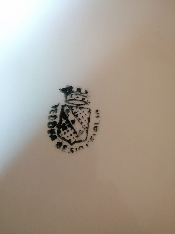 Image 1 of Plato para servir de la viuda Besio y sus hijos, finales del siglo XIX.