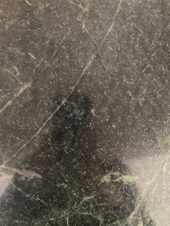 Image 1 of Beautiful black and green veined marble 1980s Italian round dining table.