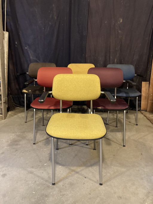 6 x Gispen stoelen (model 1235 Cirrus)