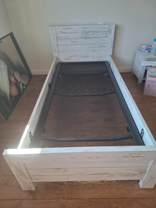 4* Einzelbett + Lattenrost BEKA (2x) oder Spiralunterbau
