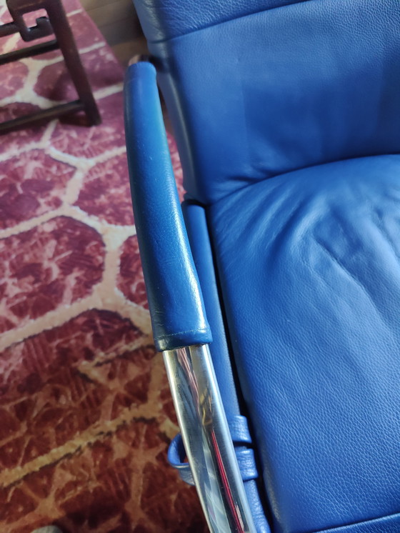 Image 1 of Beautiful Prominent relax armchair