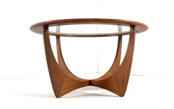 Image 1 of Table basse ronde G-Plan Astro Vintage 'Ludlow'