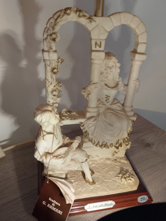 Image 1 of Italiaanse sculptuurlamp Giorgio Armani l'arte nel mondo Capodimonte Florence 
