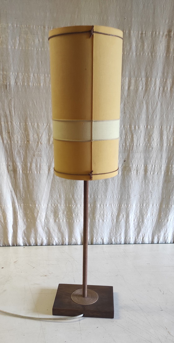 Image 1 of Scandinavian-style table lamp in wood and rope - mid-20th century