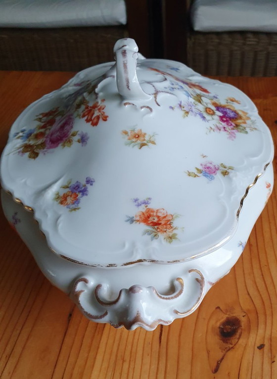 Image 1 of Elegant French porcelain tureen ca. 1900 - hand-painted