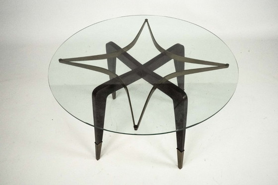 Image 1 of Rare table basse ronde du milieu du siècle, signée Paolo Buffa, Italie, années 1950.