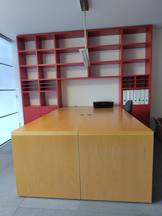 Image 1 of Armario de pared a medida con escritorios integrados