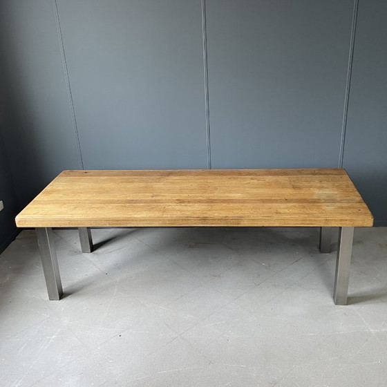 Image 1 of Table à manger vintage en chêne – pieds en acier inoxydable