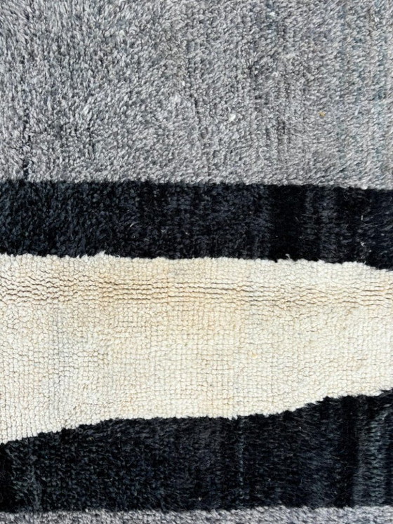 Image 1 of Marokkaans Berber Beni Ourain tapijt 200x310 cm, wit en zwart Marokkaans Mrirt wollen tapijt