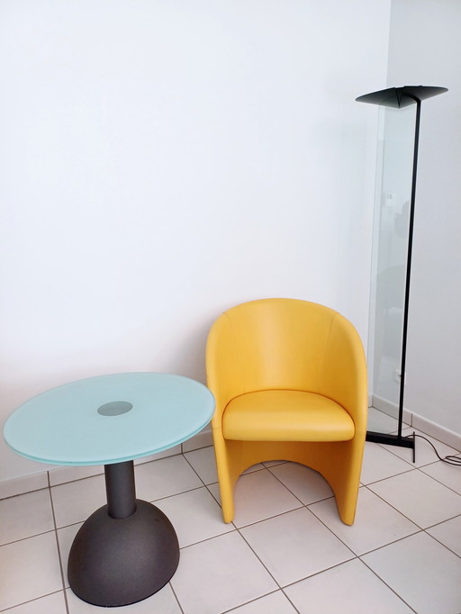 2x chaises Poltrona Frau Intervista + 1x table basse Calice